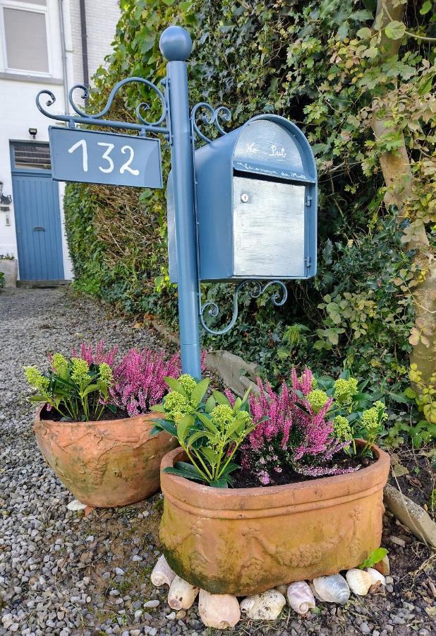 Bed and Breakfast L Heure Bleue Wezembeek-Oppem Exterior foto